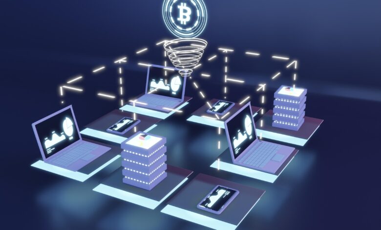 توكينزيشن - تمثيل مرئي لشبكة بلوكتشين ورمز بيتكوين في بيئة رقمية ثلاثية الأبعاد (Image by Freepik )