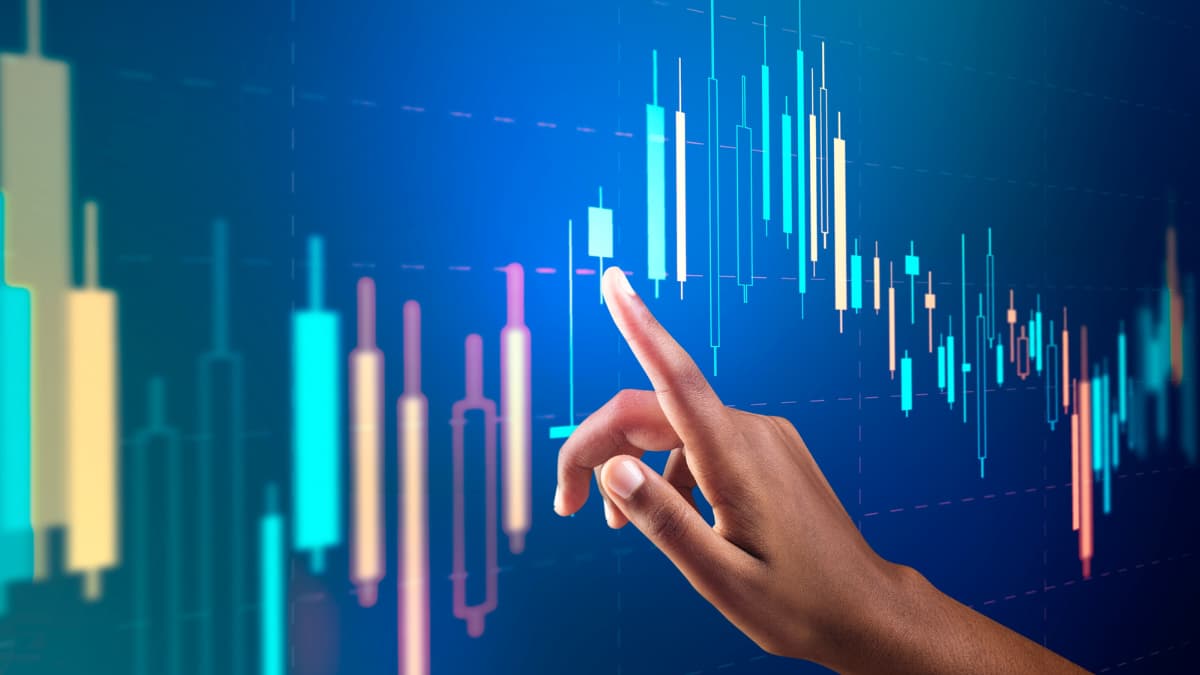 الاستثمار في صناديق المؤشرات المتداولة (ETFs) في الخليج : فرص ومخاطر