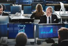 كيف تعمل البورصات؟ دليل مبسّط للمستثمر العربي